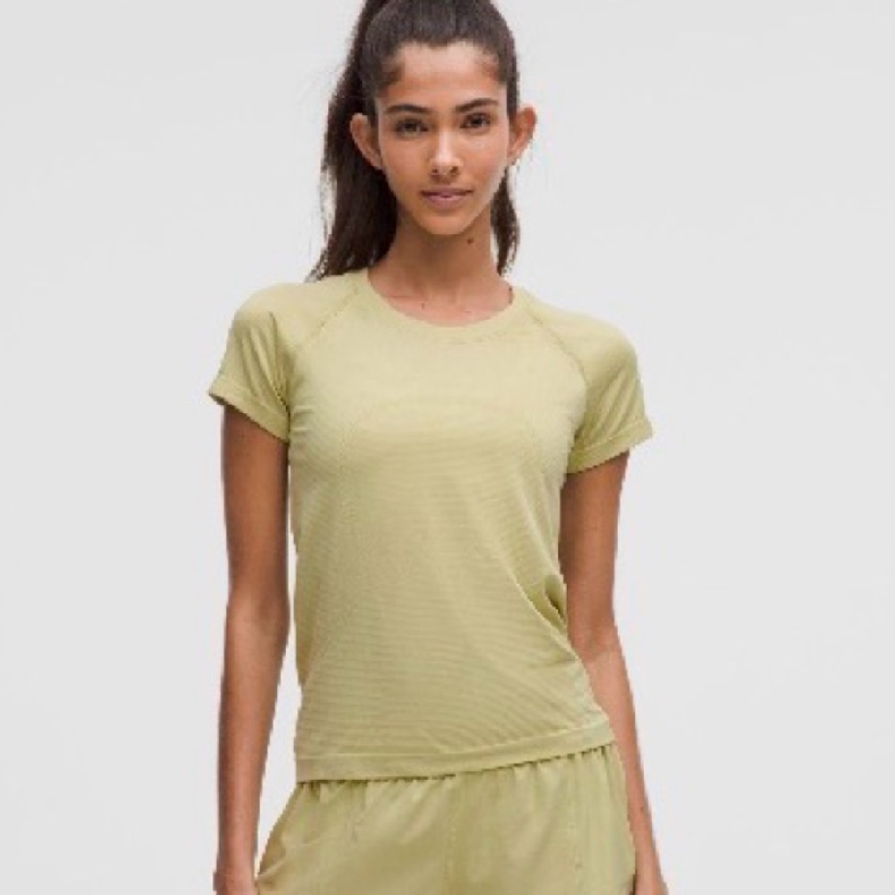 Lululemon Swiftly Tech Short-Sleeve * Waist Length - Picture 3 of 3